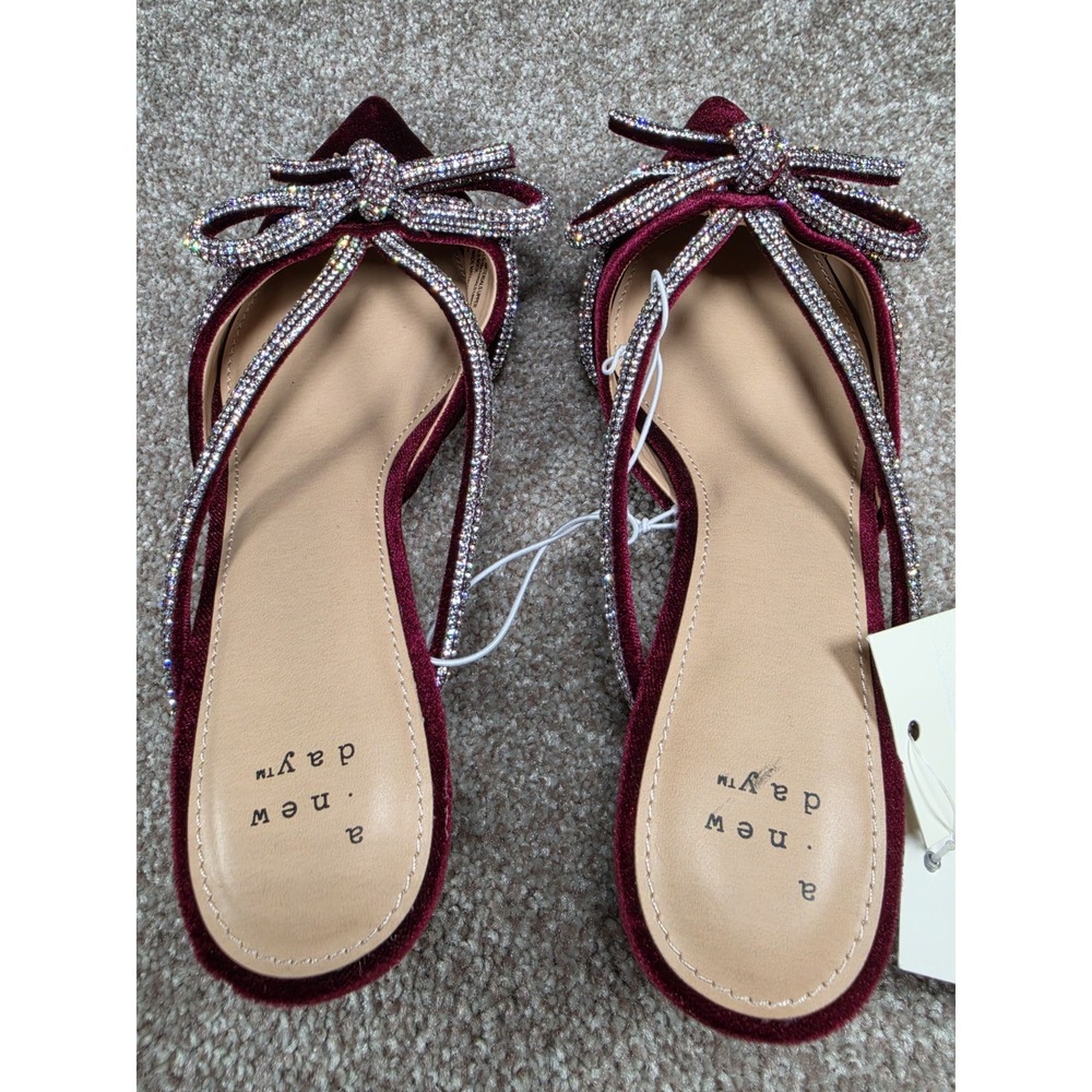 A New Day Womens 6.5 Burgundy Velvet Rhinestone Bow Kitten Heel Mules NWT - Picture 5 of 7